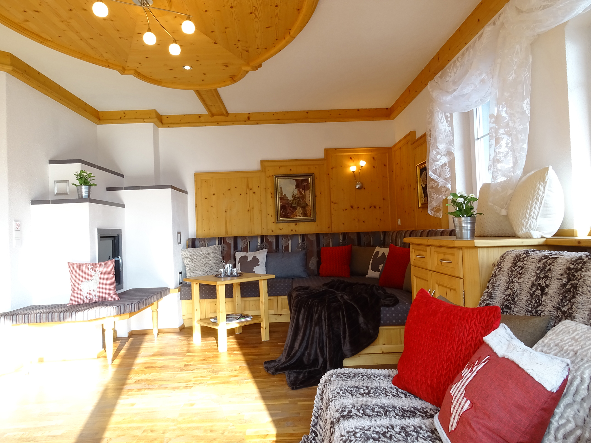 Appartementhaus Alpenjuwel: Komfort-Ferienwohnung für 6 Personen - Wohnbereich