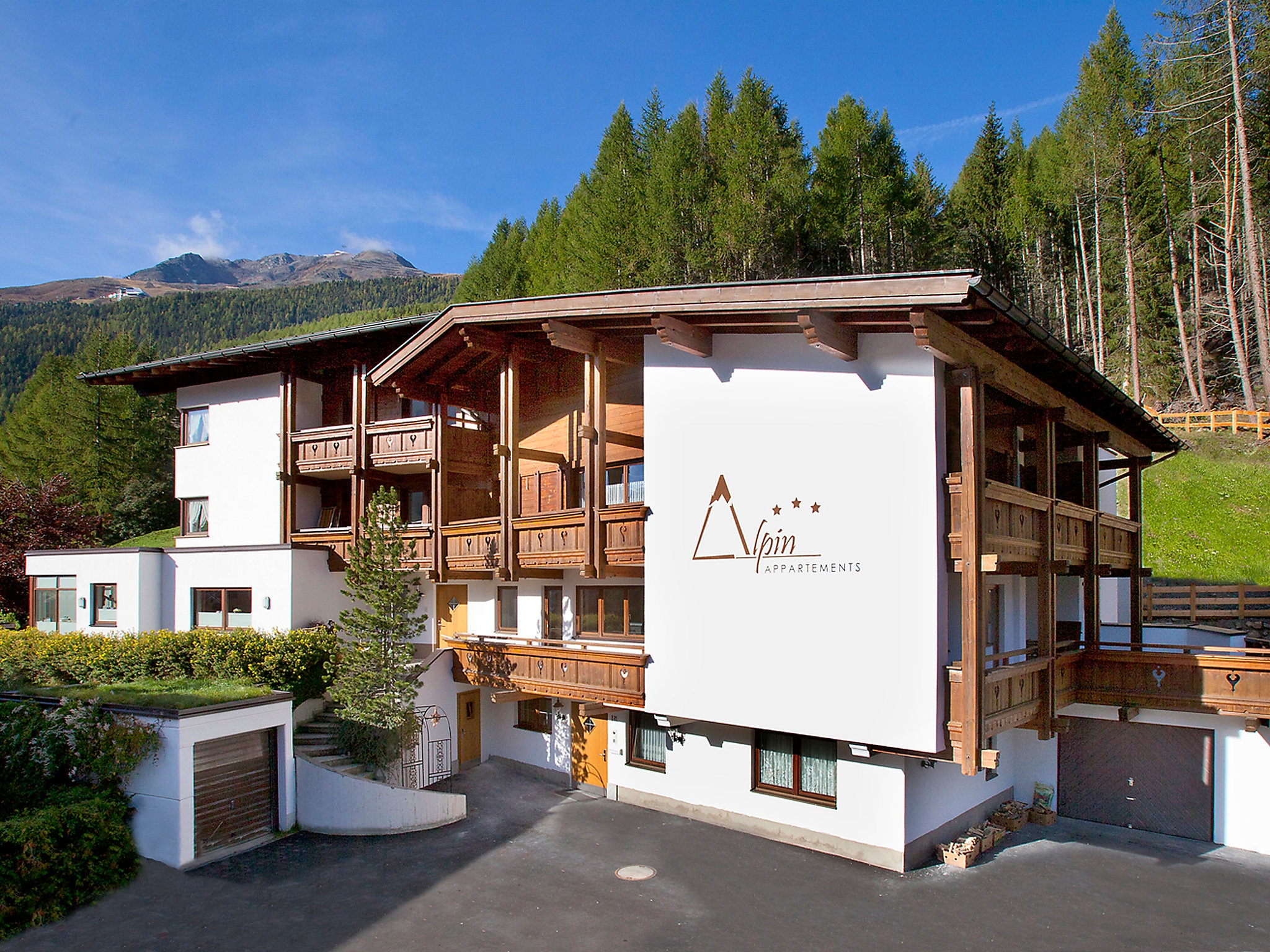 Appartementhaus Alpin: Hauptansicht