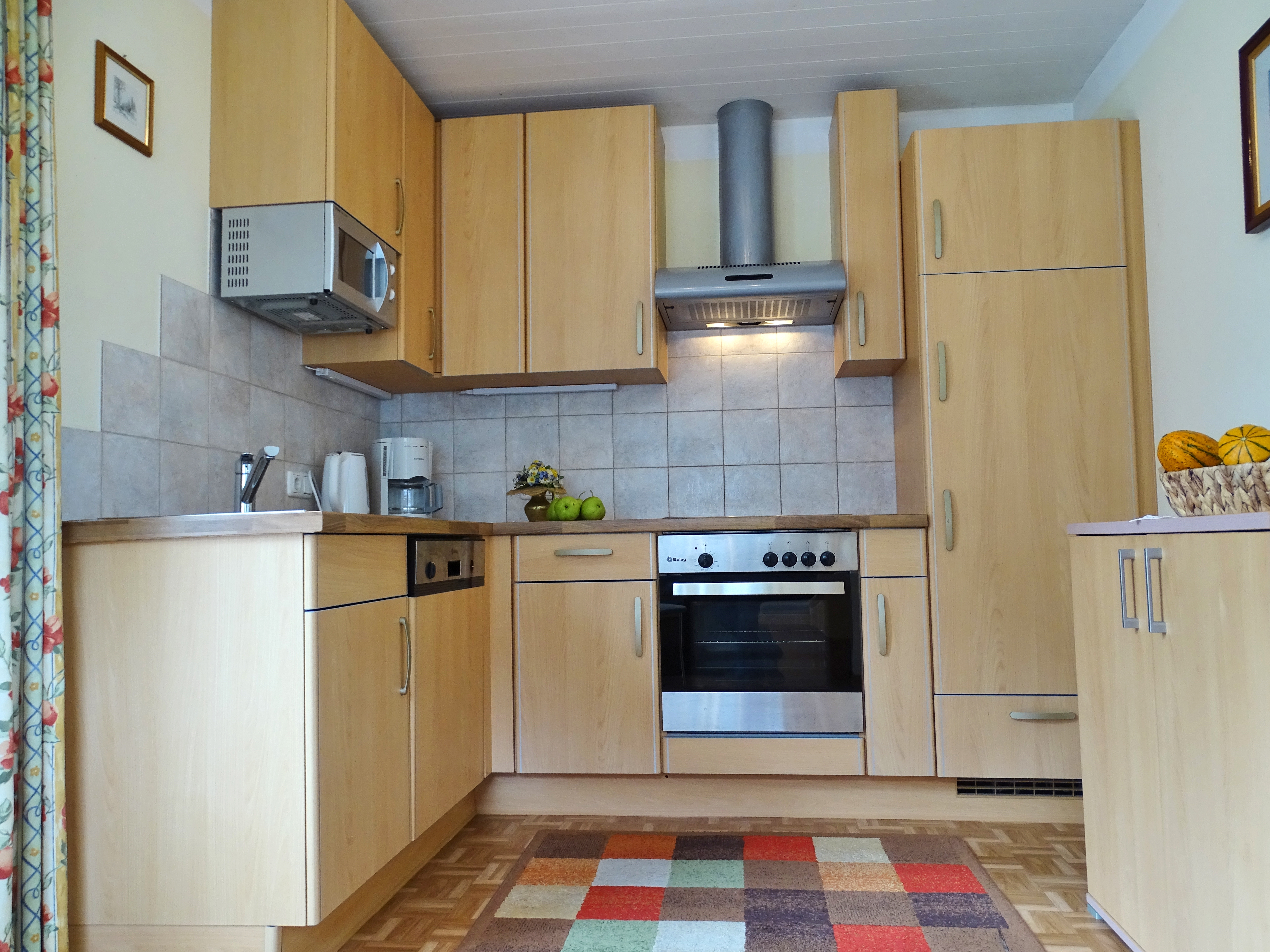 Appartementhaus Zillertal: Ferienwohnung für 3 Personen - Küche (Beispiel)
