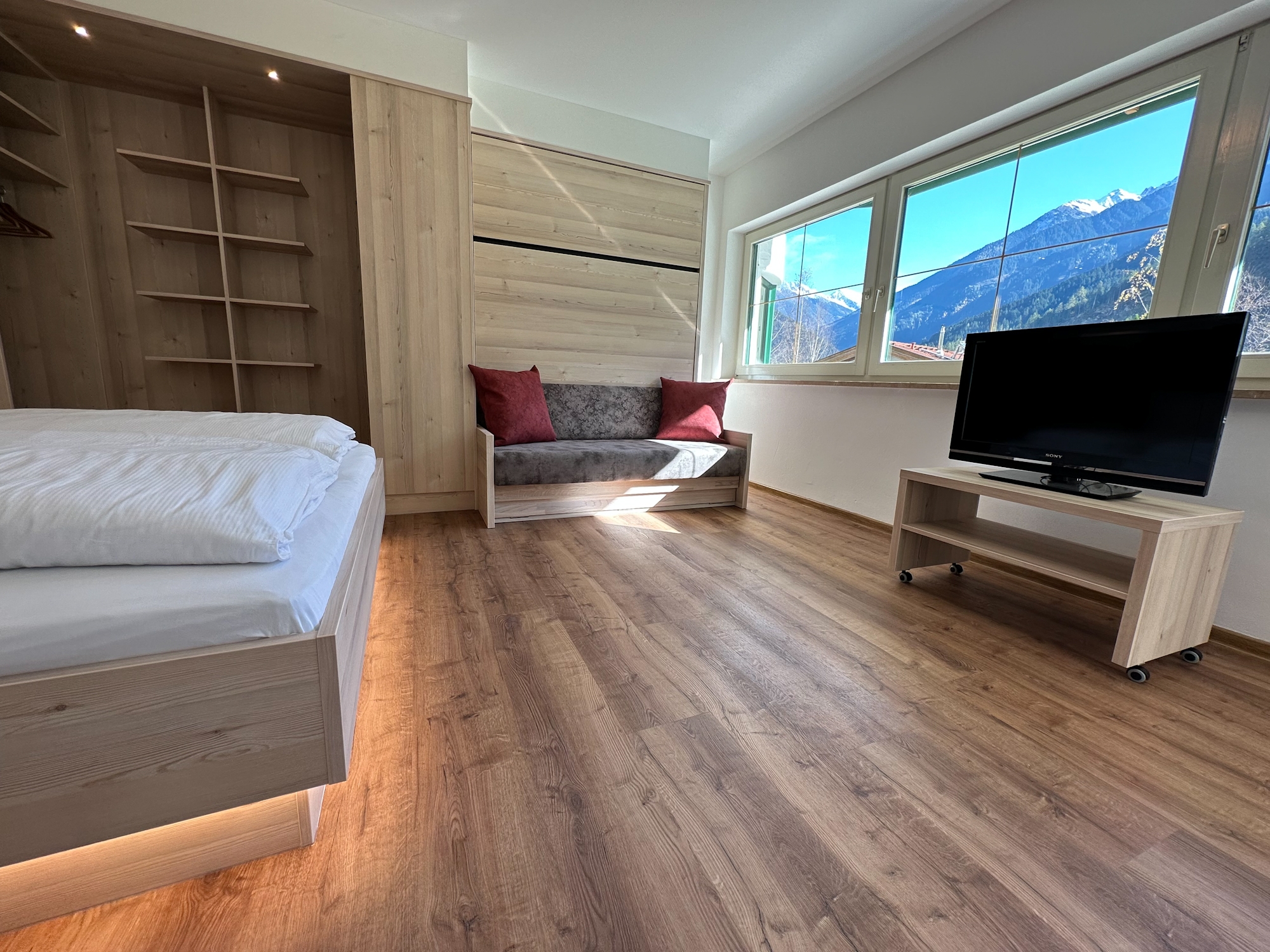 Appartementhaus Zillertal: Ferienwohnung Nr. 2 für 4 Personen - Schlafzimmer