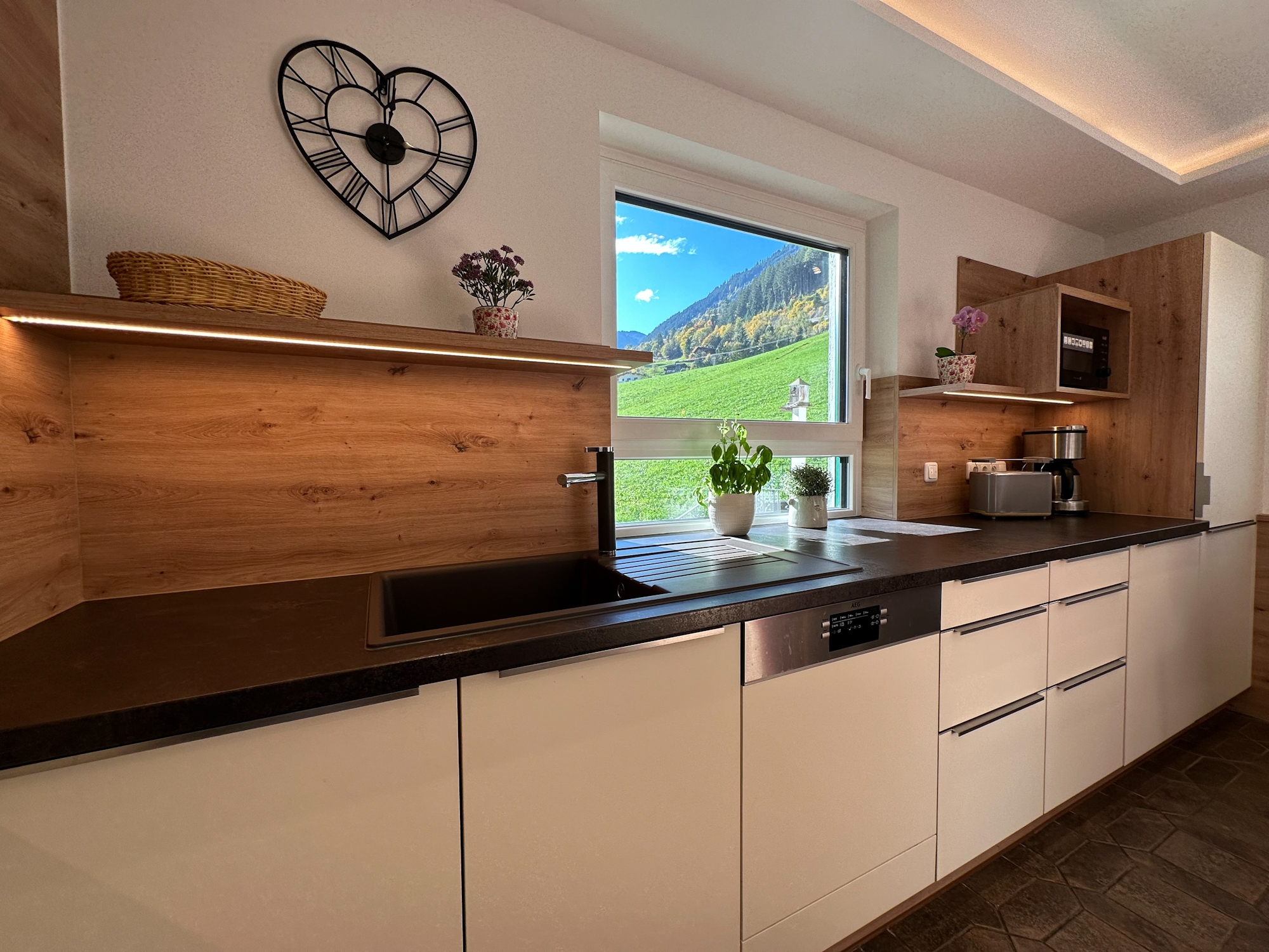 Appartementhaus Zillertal: Ferienwohnung Nr. 4 - Küche