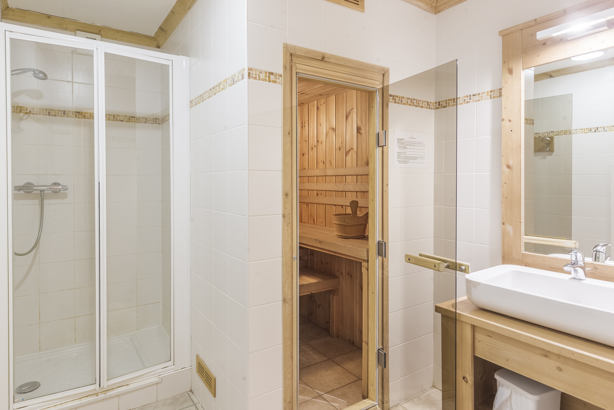 Chalet Dame Blanche: Appartement 23 für 14 Personen - Badezimmer und Sauna