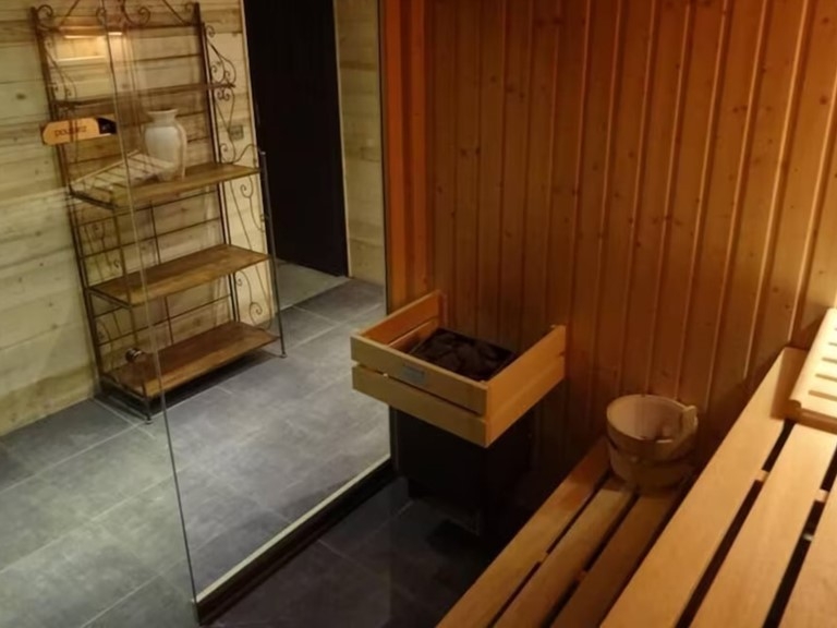 Chalet Le Chabichou: Sauna