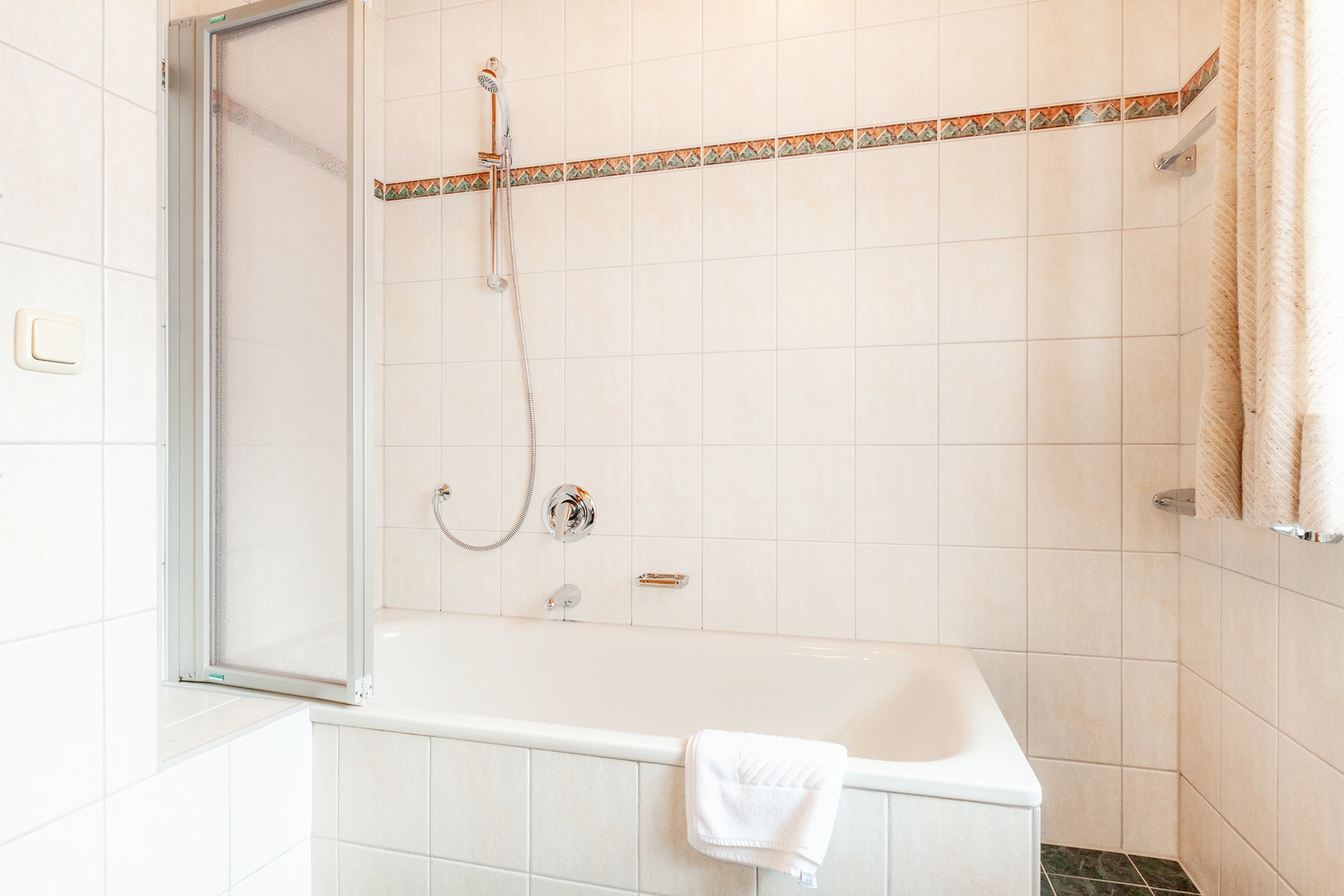 Edelweißhof Appartements: Appartement für 2-4 Personen - Bad (Beispiel)