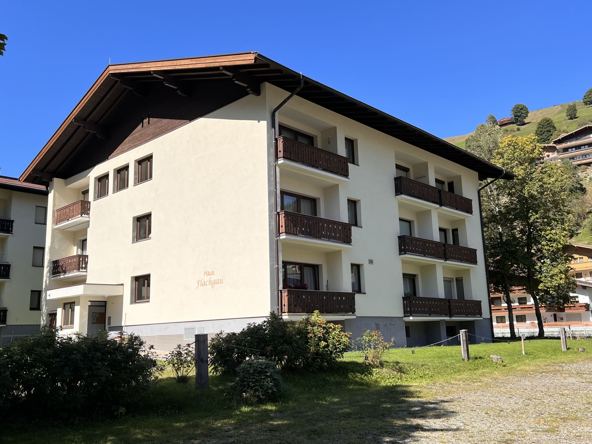 Appartementhaus Flachgau: Außenansicht Nr. 4