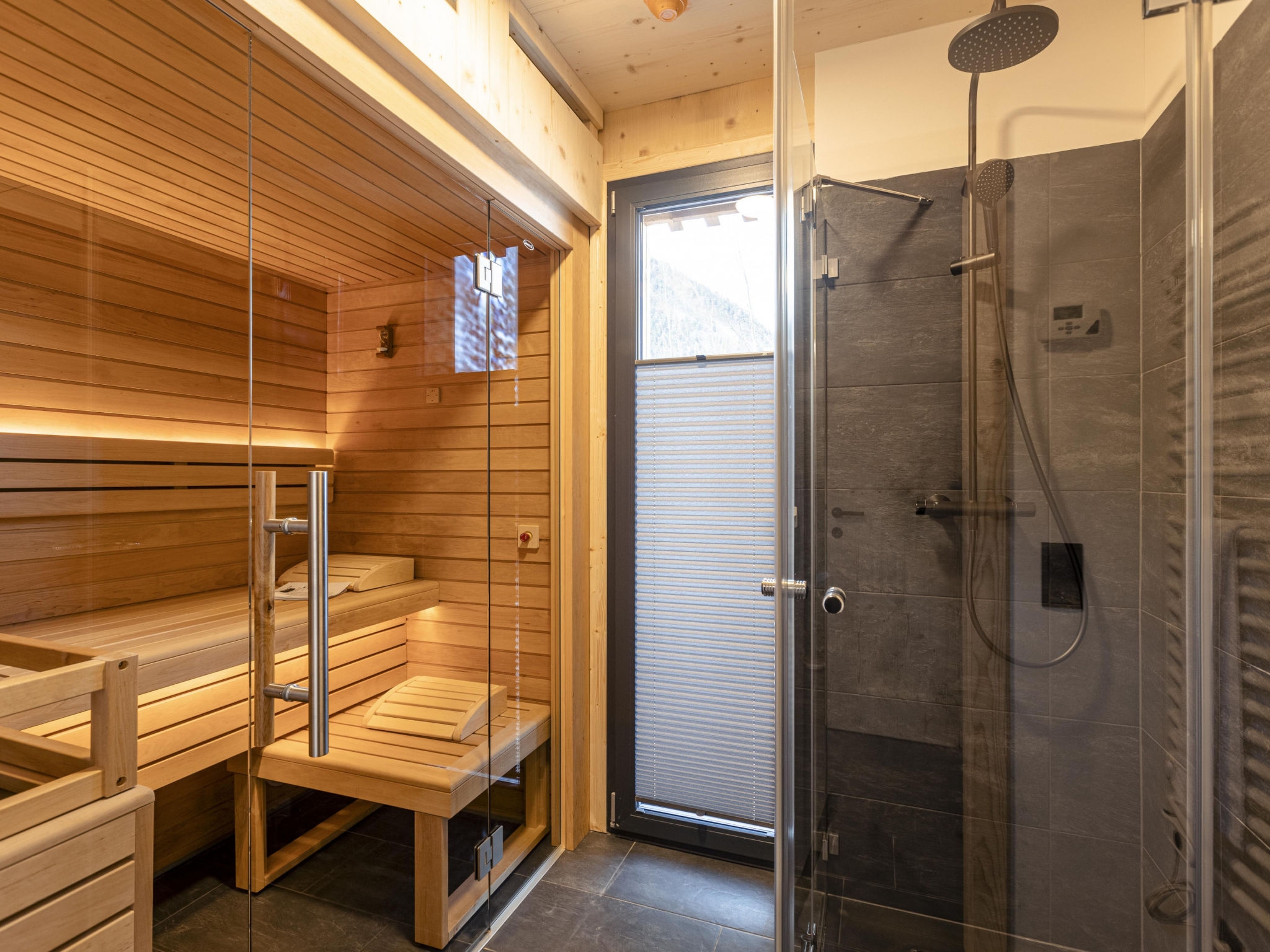 mit 4 Schlafzimmern mit Sauna & Kamin: Innenansicht Nr. 3