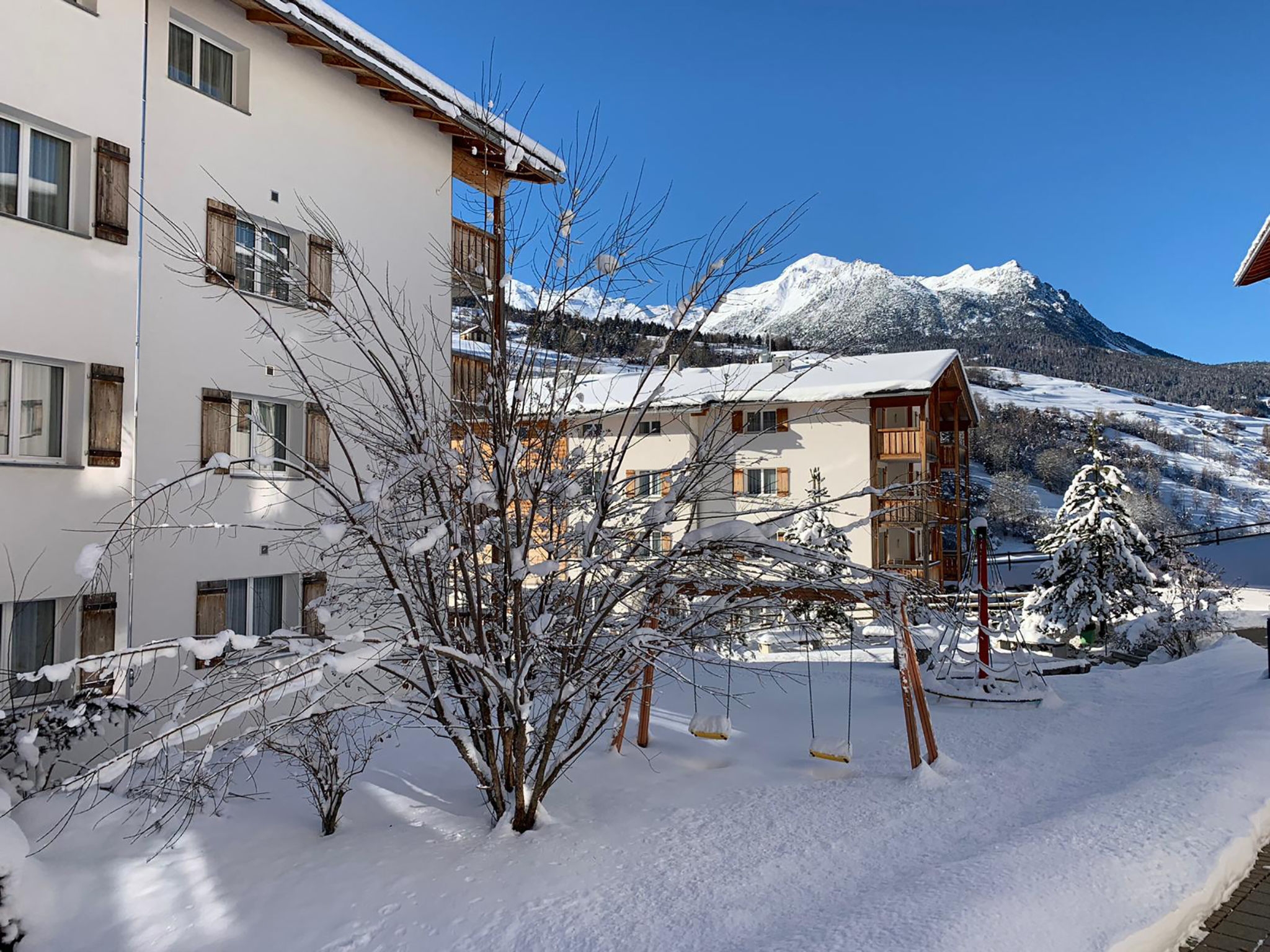 Appartementhaus Surses Alpin: Außenansicht Nr. 12