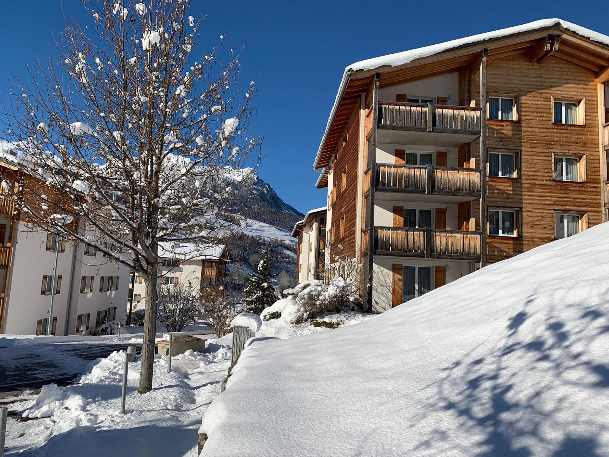 Appartementhaus Surses Alpin: Außenansicht Nr. 9